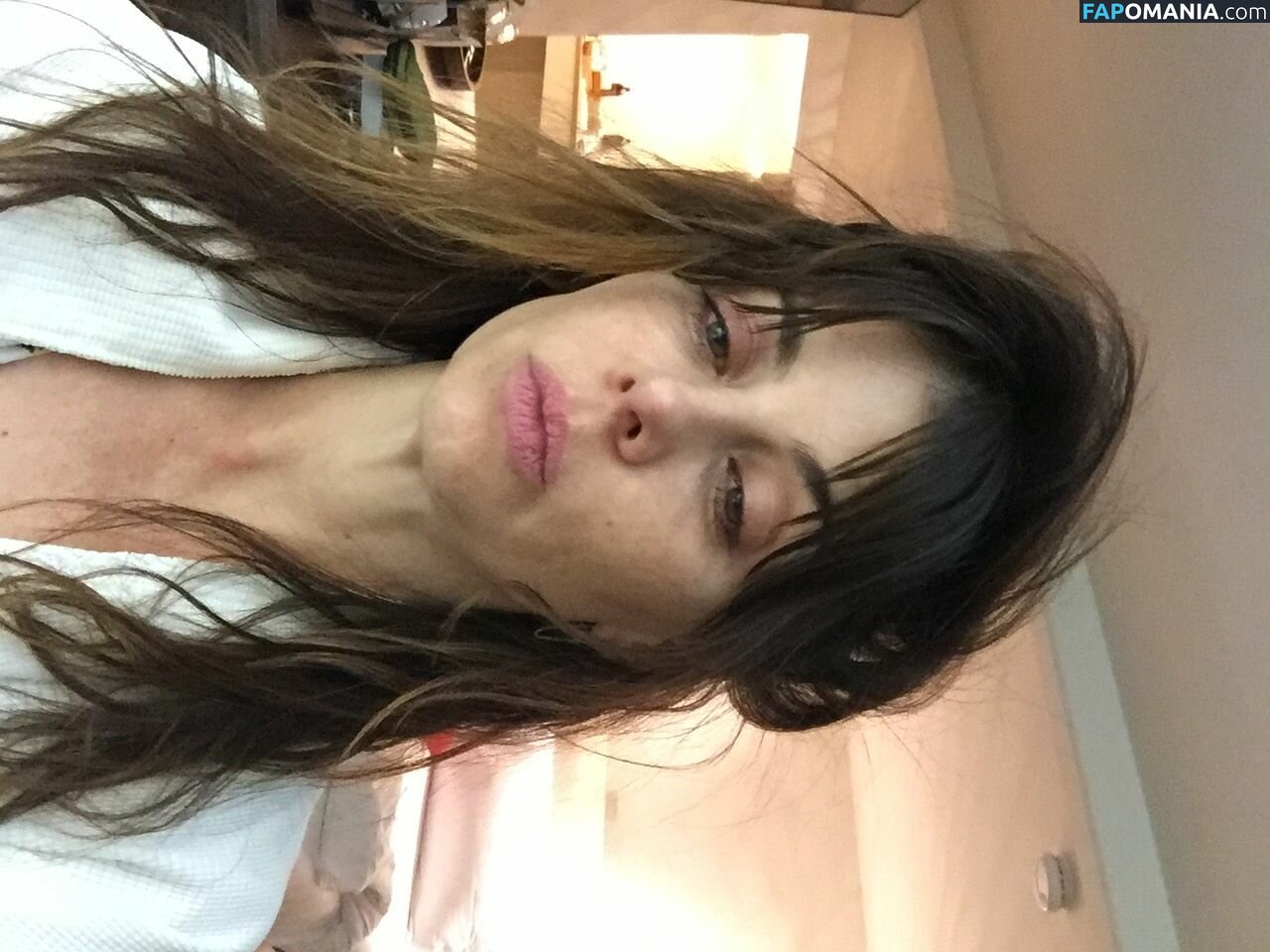 Natasha Leggero Nu Foto vazada #14