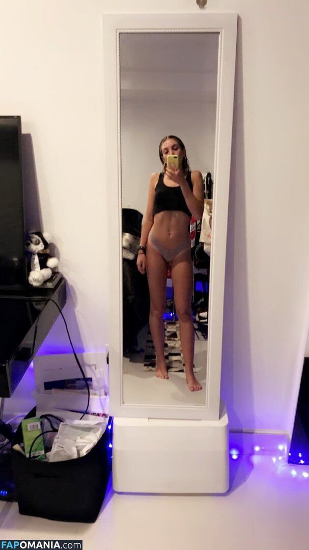 Noah Cyrus Nu Foto vazada #54