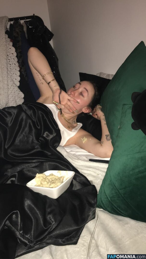 Noah Cyrus Nu Foto vazada #72