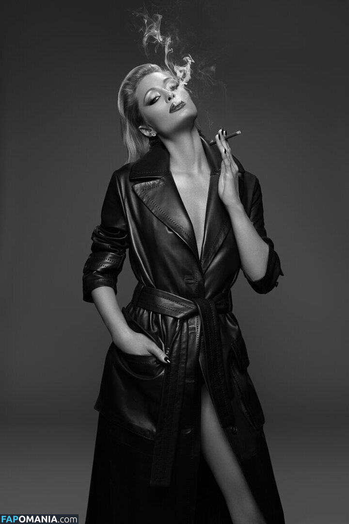 Paris Hilton Nu Foto vazada #897