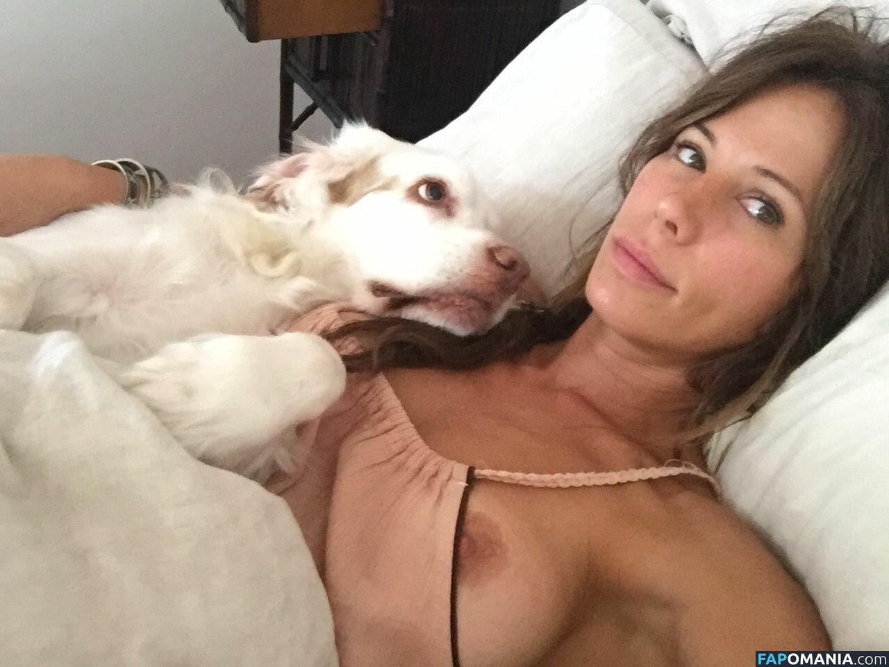 Rhona Mitra Nu Foto vazada #8
