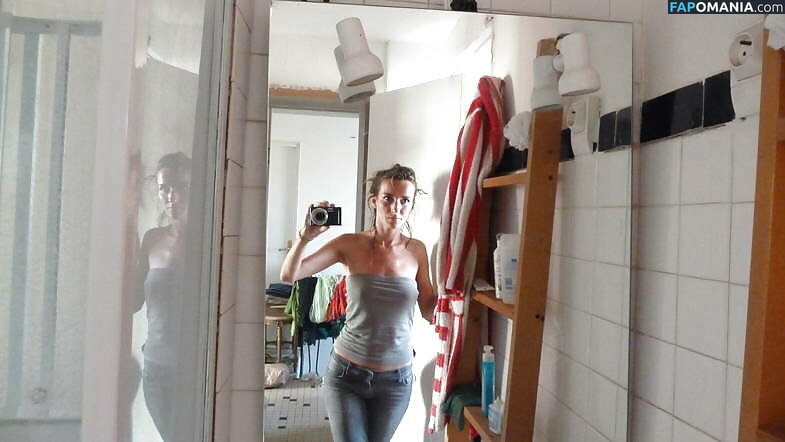 Salome Stevenin Nu Foto vazada #6