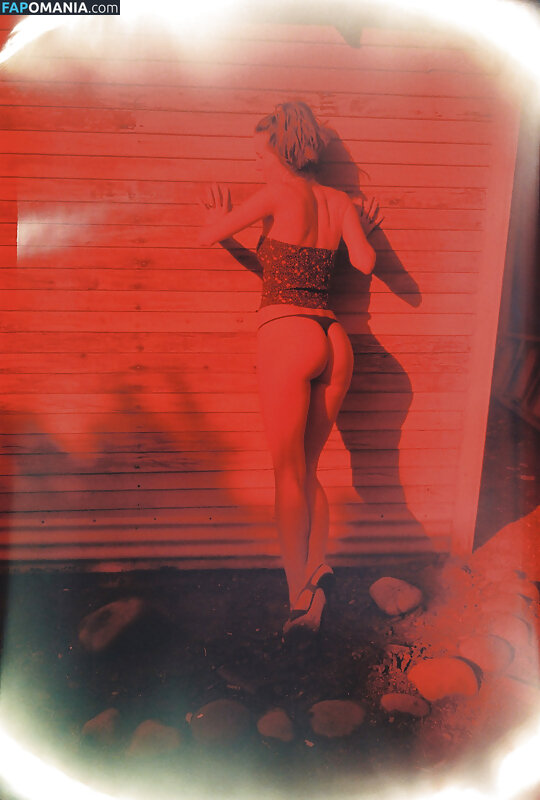 Salome Stevenin Nu Foto vazada #11