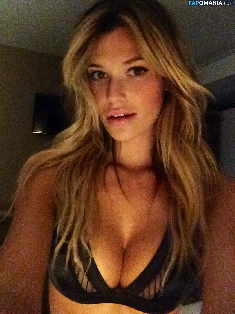 Samantha Hoopes Nu Foto vazada #11