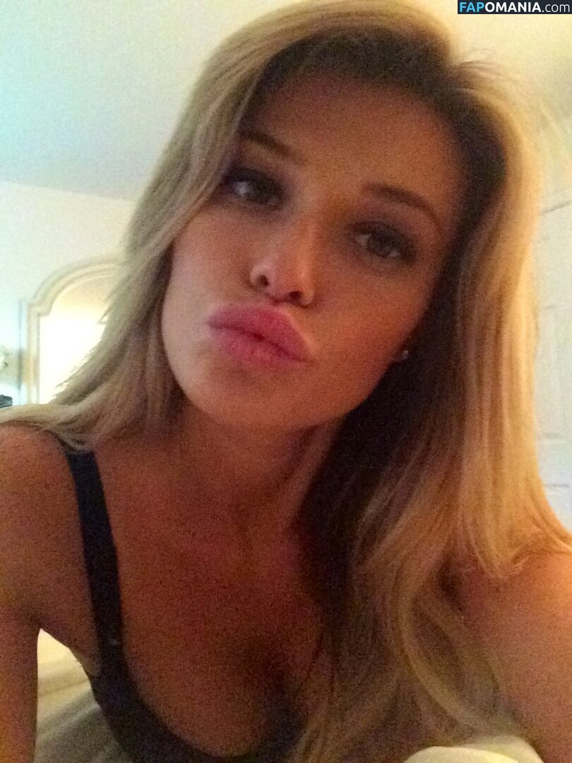 Samantha Hoopes Nu Foto vazada #15