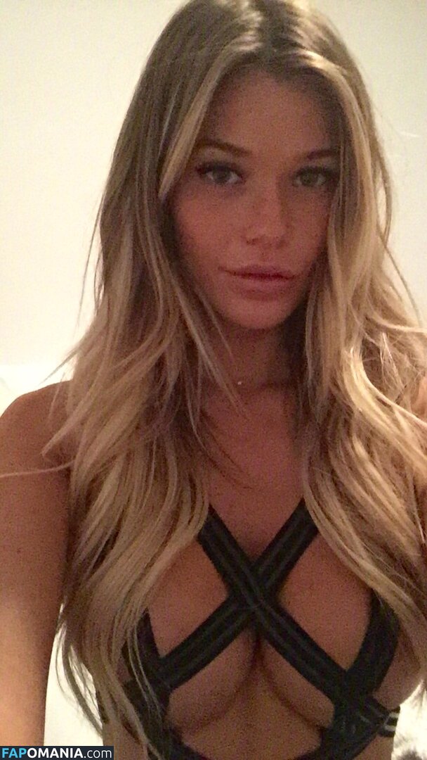 Samantha Hoopes Nu Foto vazada #29