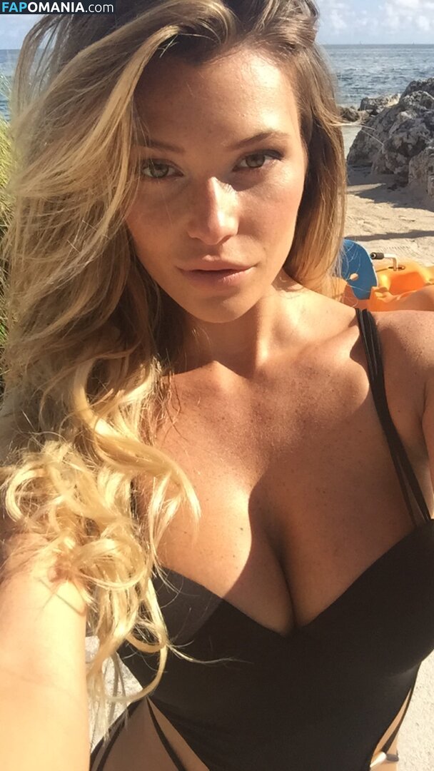 Samantha Hoopes Nu Foto vazada #74