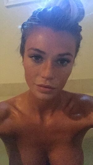 Samantha Hoopes