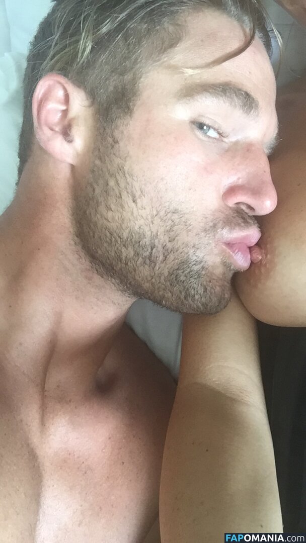 Samantha Hoopes Nu Foto vazada #174