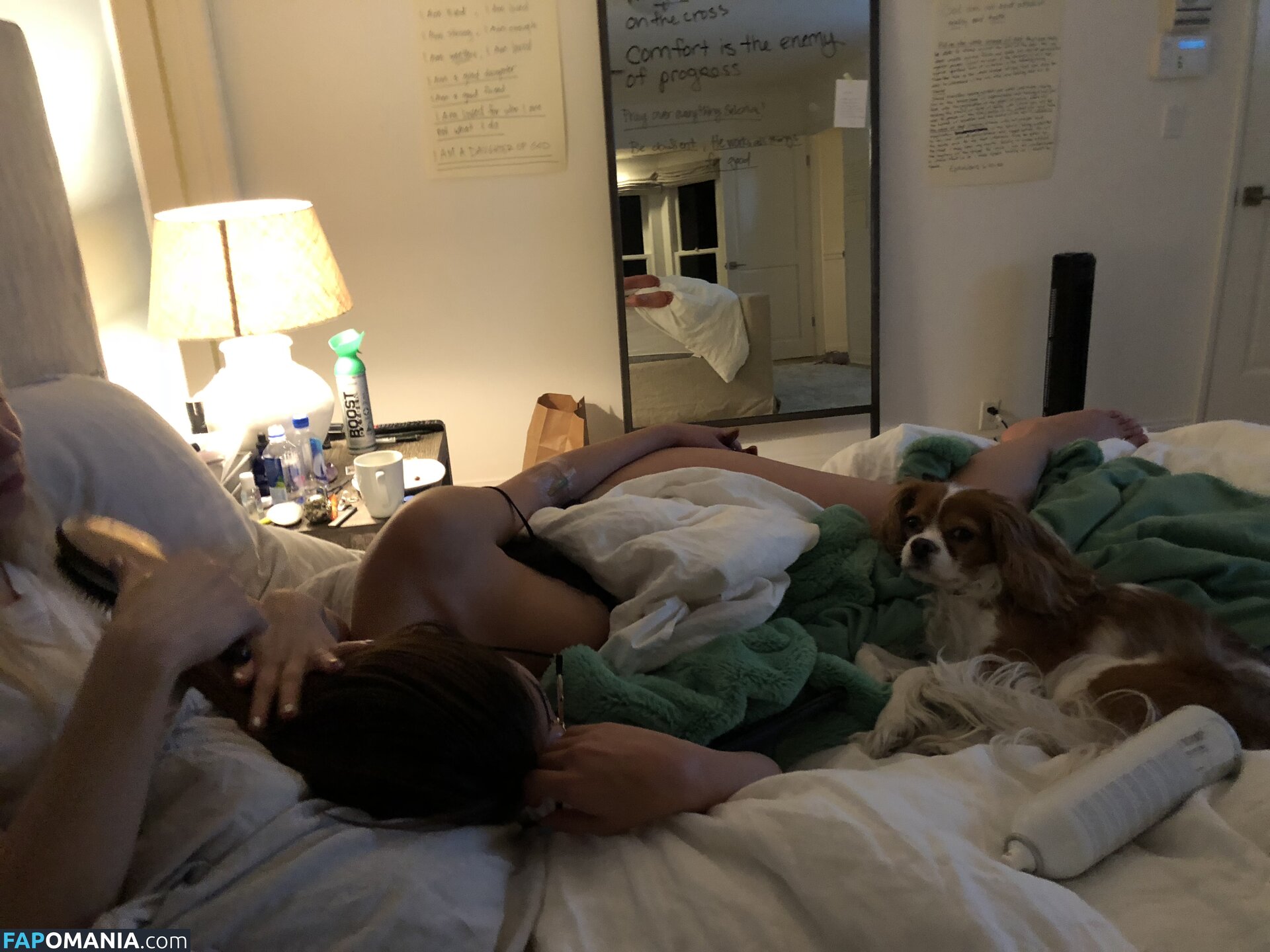 Selena Gomez Nu Foto vazada #17