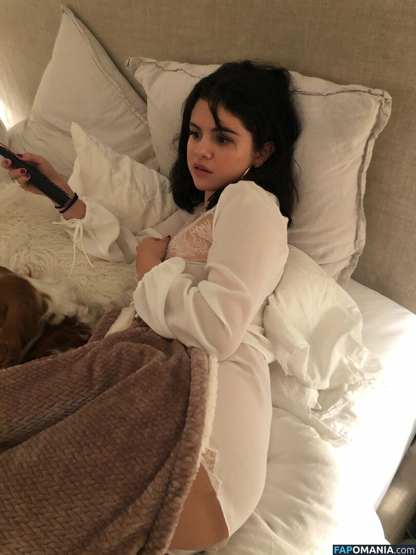 Selena Gomez Nu Foto vazada #18