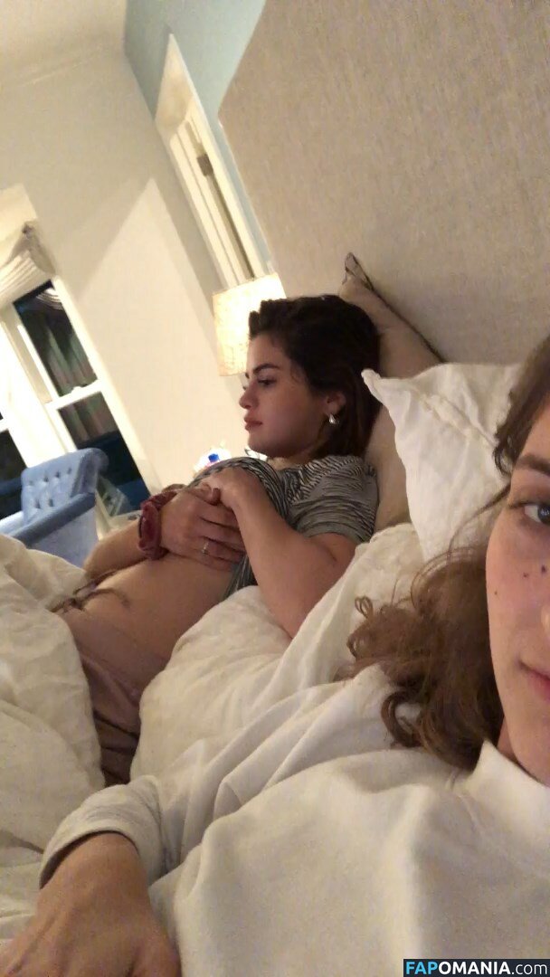 Selena Gomez Nu Foto vazada #19