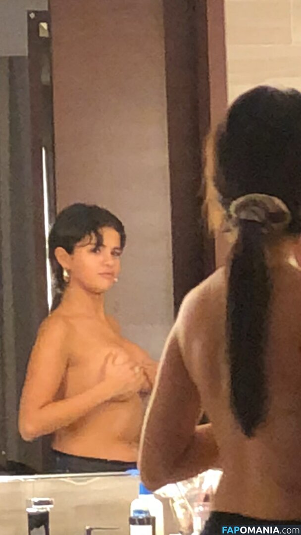 Selena Gomez Nu Foto vazada #39