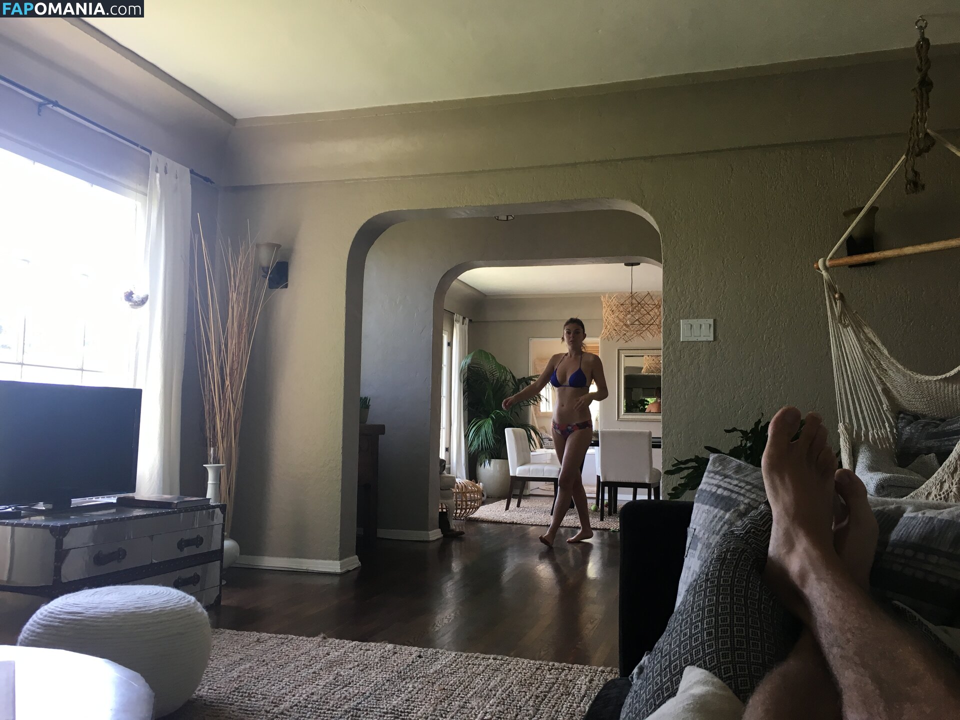Serinda Swan Nu Foto vazada #51