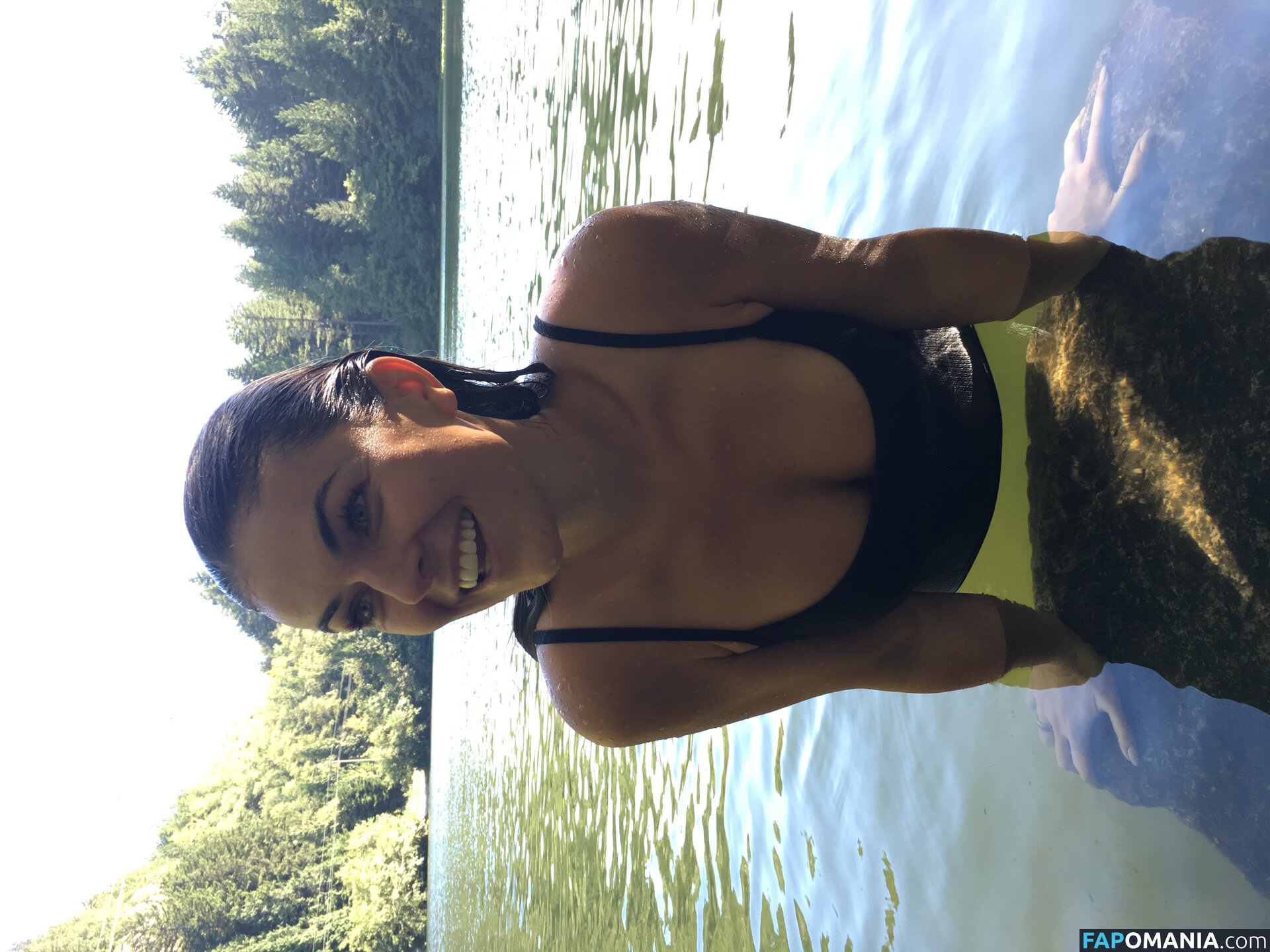 Serinda Swan Nu Foto vazada #105