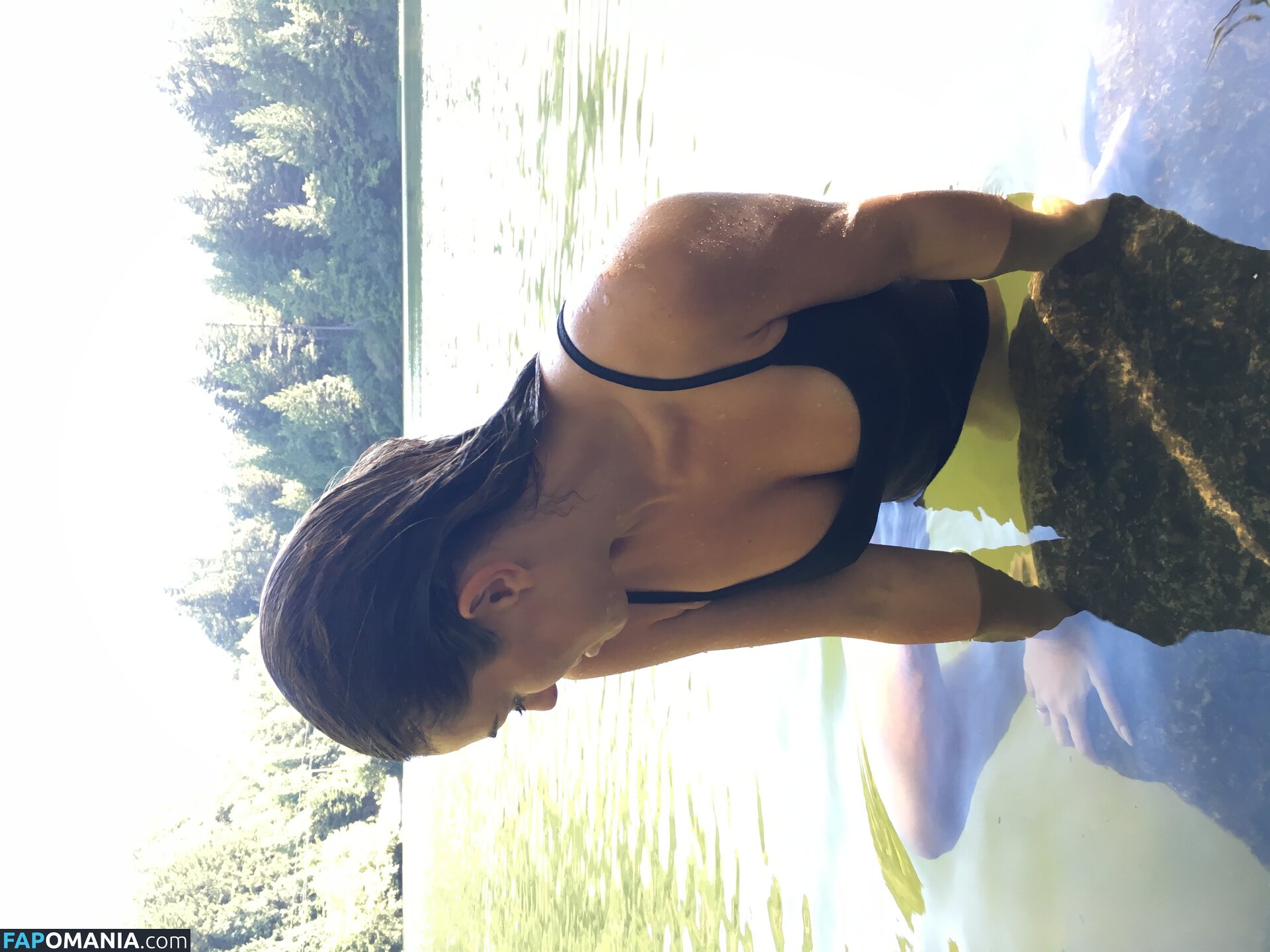 Serinda Swan Nu Foto vazada #109