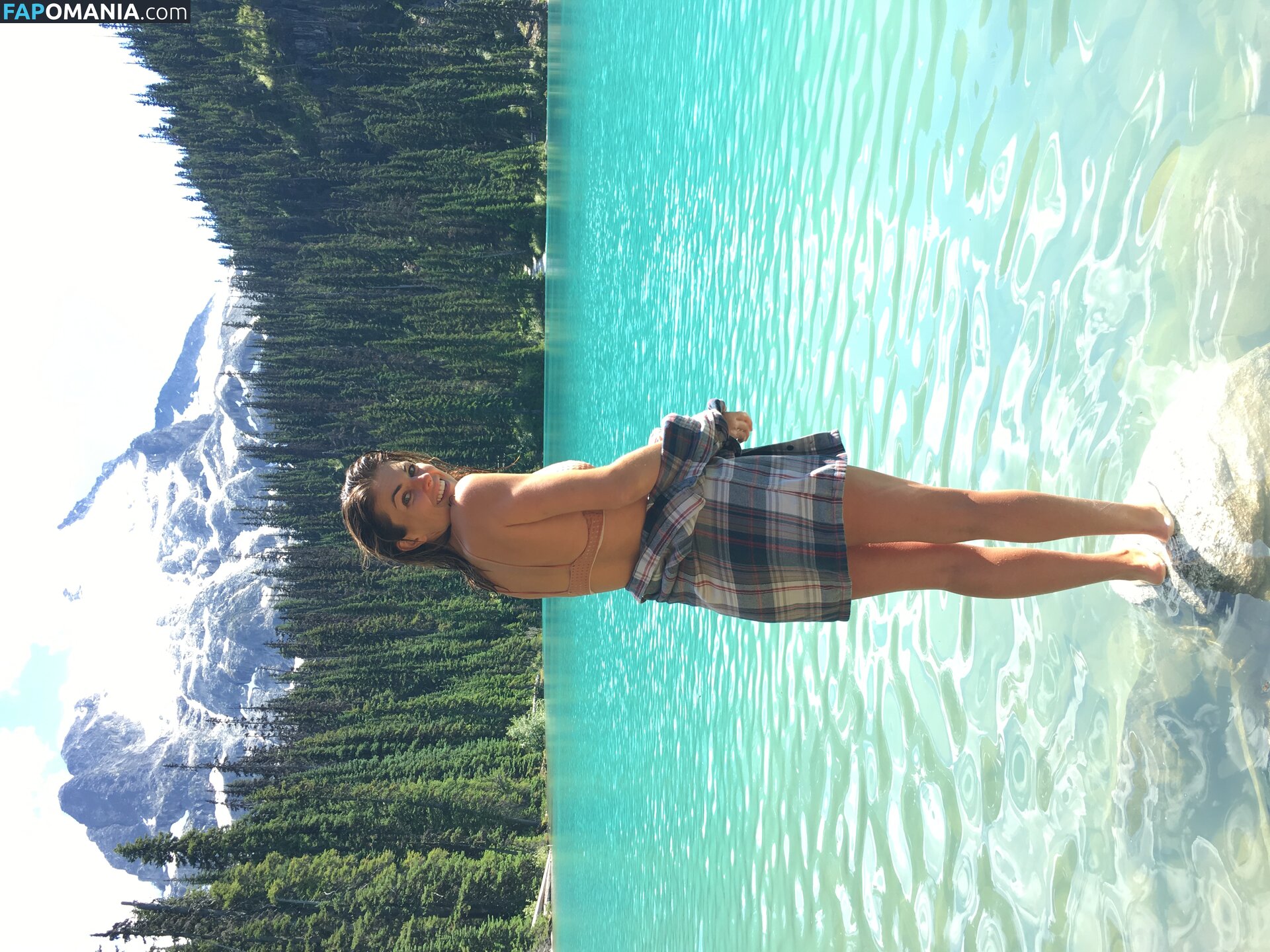 Serinda Swan Nu Foto vazada #154