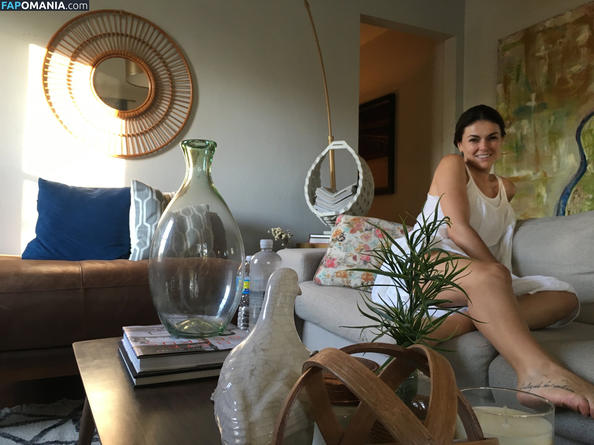 Serinda Swan Nu Foto vazada #219