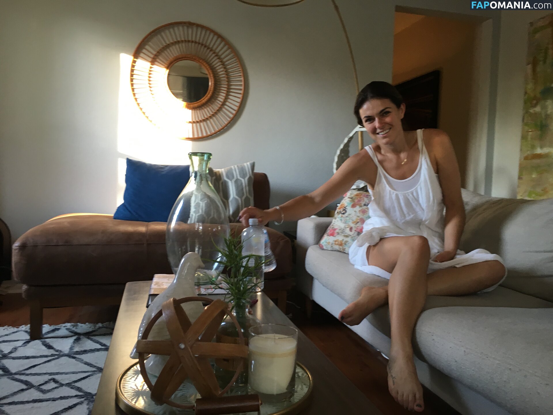 Serinda Swan Nu Foto vazada #233