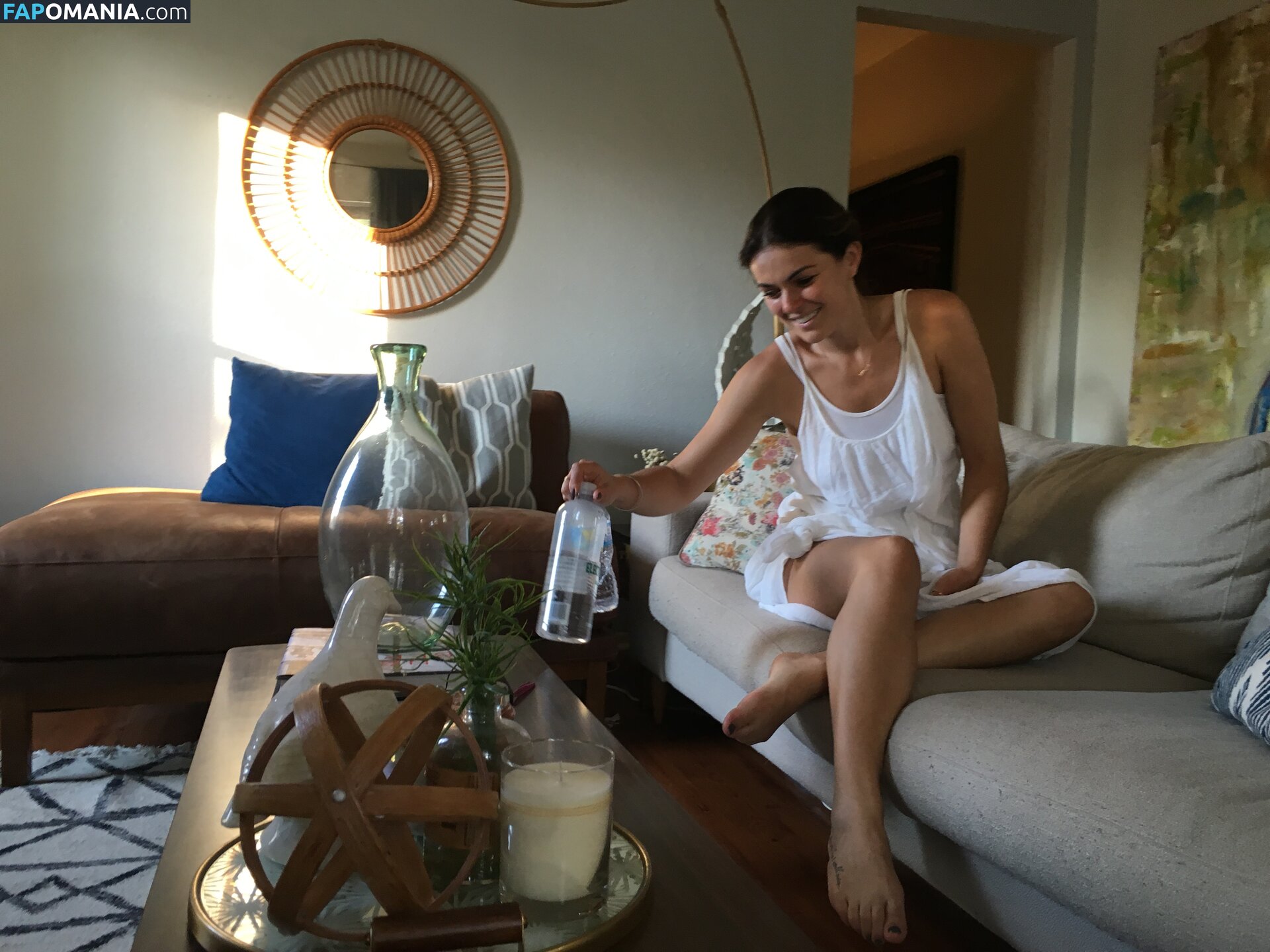 Serinda Swan Nu Foto vazada #234
