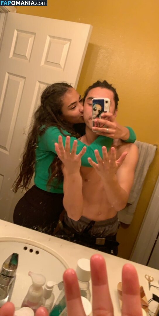 Sienna Mae Gomez / sienna_mae / siennamaegomez Nu OnlyFans  Foto vazada #376