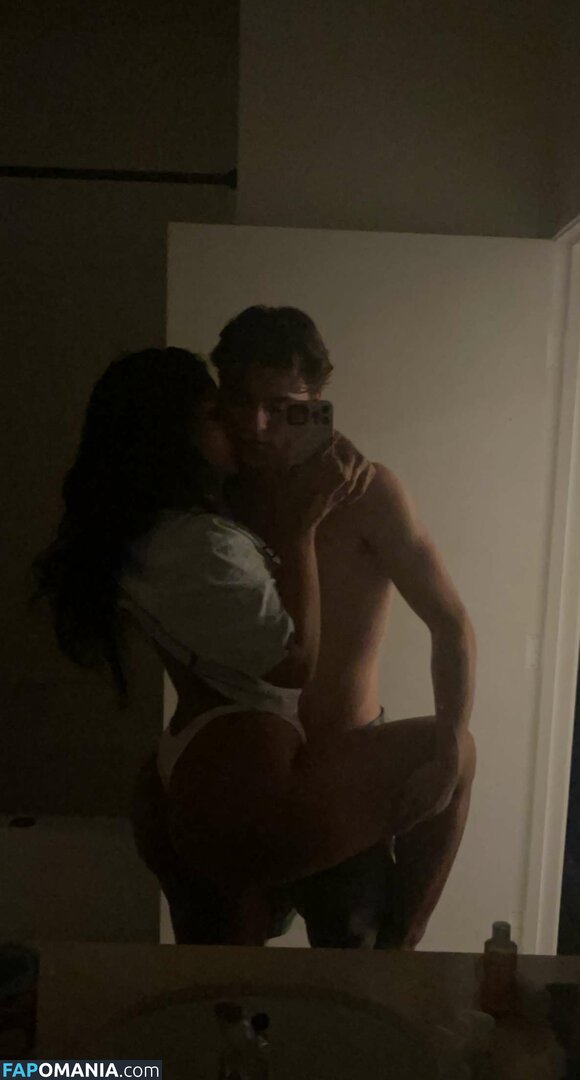 Sienna Mae Gomez / sienna_mae / siennamaegomez Nu OnlyFans  Foto vazada #619
