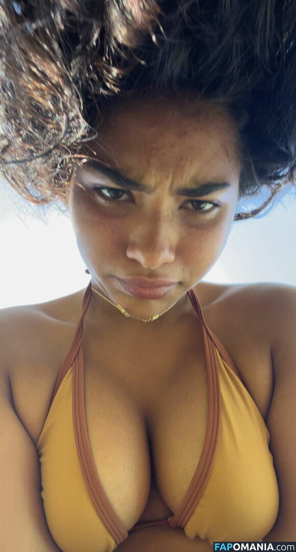 Sienna Mae Gomez / sienna_mae / siennamaegomez Nu OnlyFans  Foto vazada #628