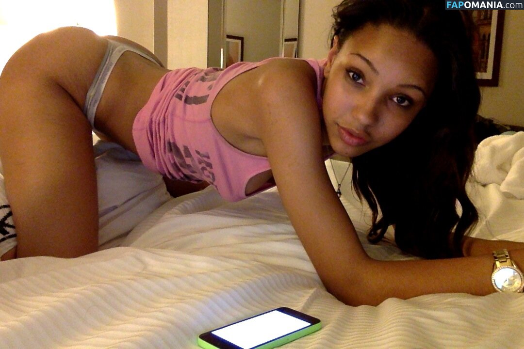 Staci Lyon Nu Foto vazada #10