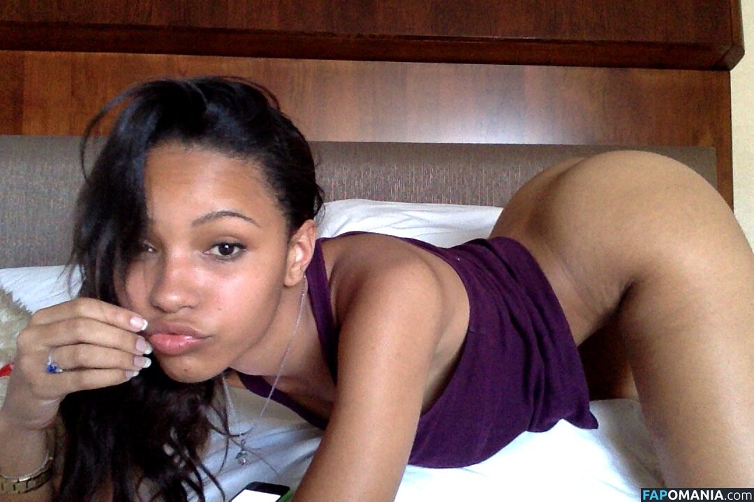 Staci Lyon Nu Foto vazada #14