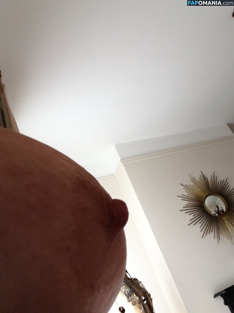 Sue Perkins Nu Foto vazada #1