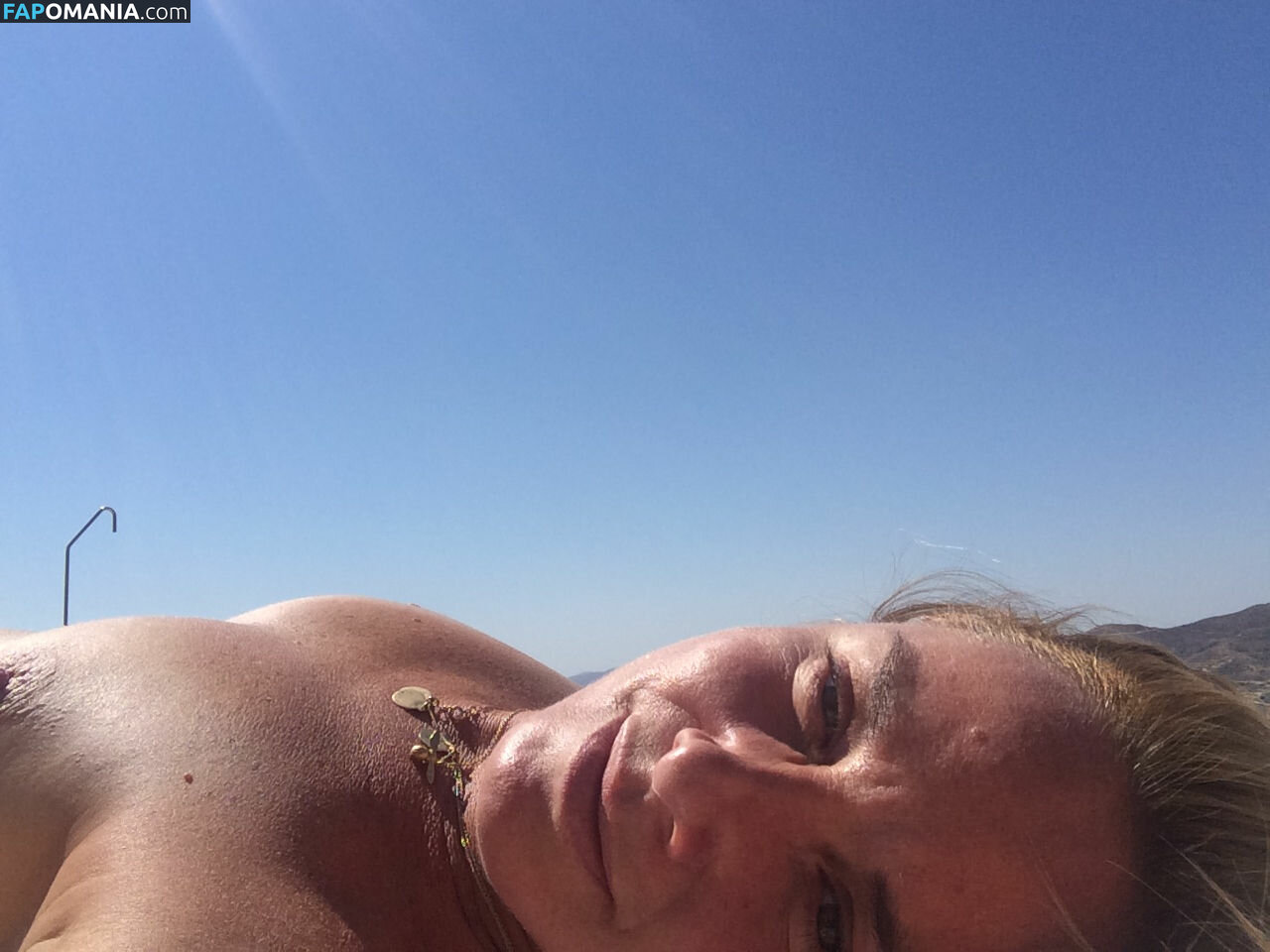 Tamzin Outhwaite Nu Foto vazada #5