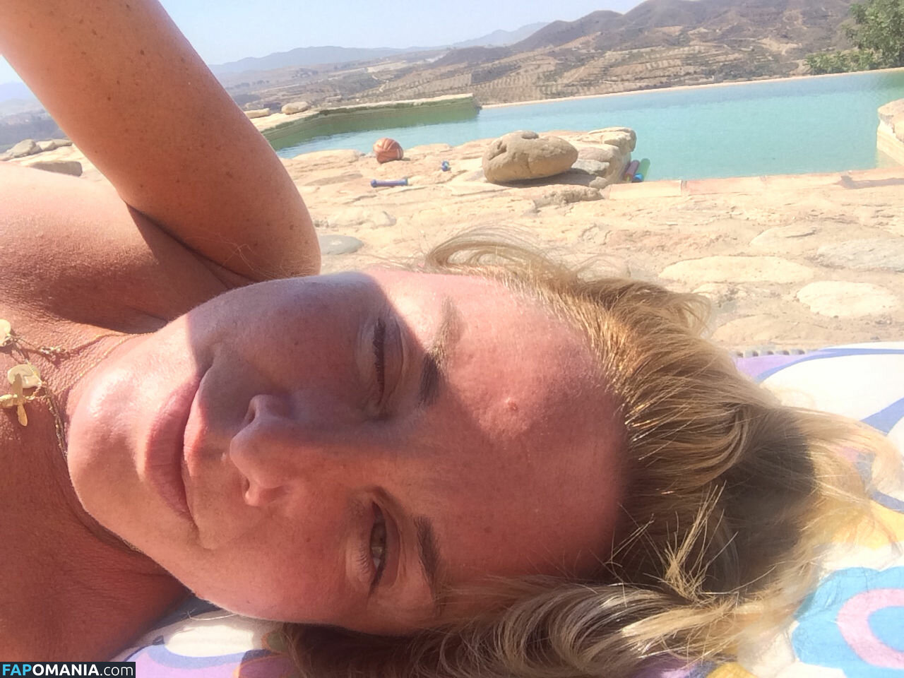 Tamzin Outhwaite Nu Foto vazada #6