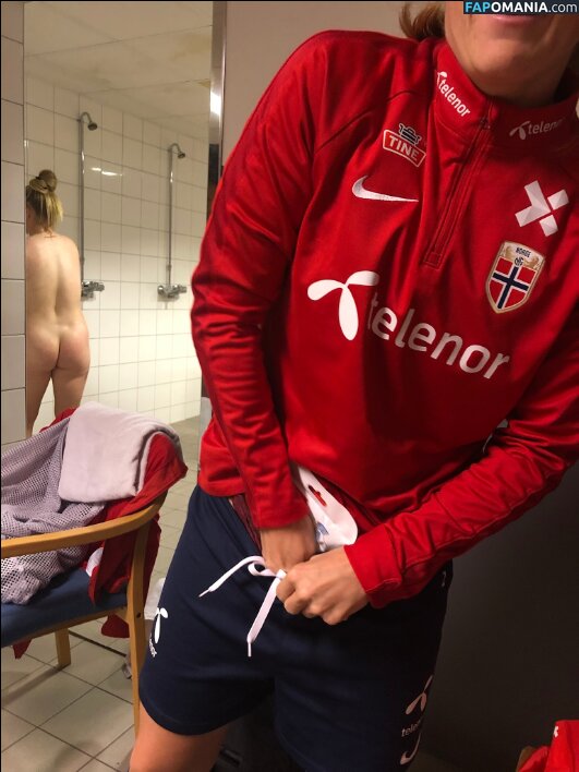 Therese Sessy Asland Nu Foto vazada #3