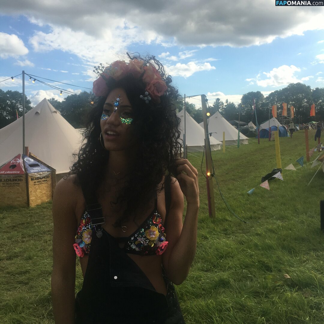 Vick Hope Nu Foto vazada #216