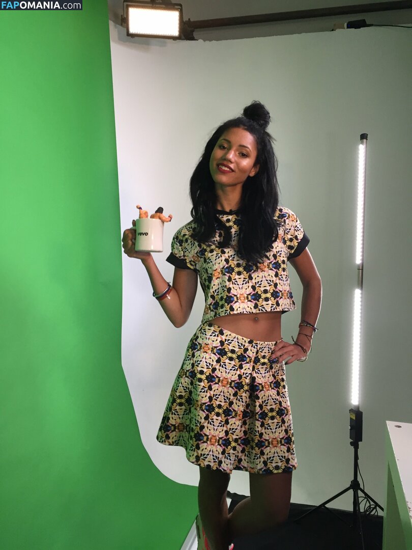 Vick Hope Nu Foto vazada #266