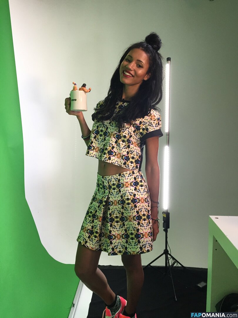 Vick Hope Nu Foto vazada #269