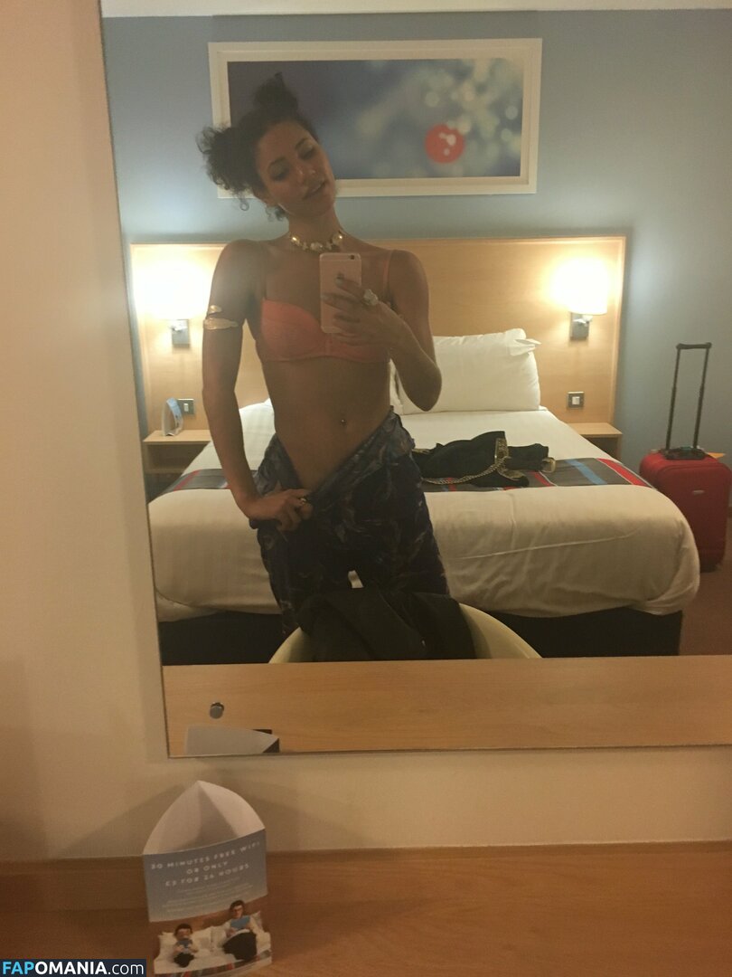 Vick Hope Nu Foto vazada #292