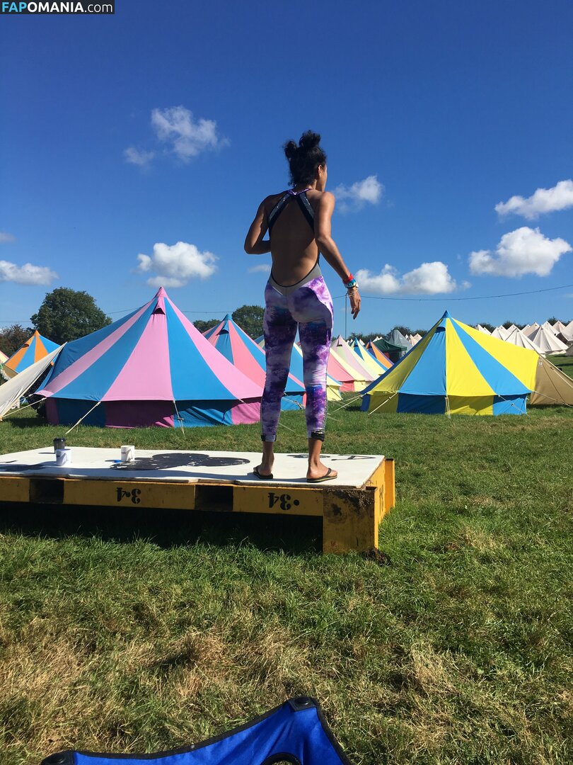 Vick Hope Nu Foto vazada #321