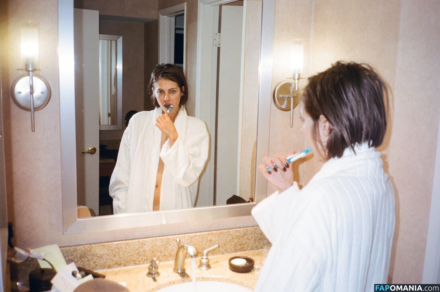 Willa Holland Nu Foto vazada #5