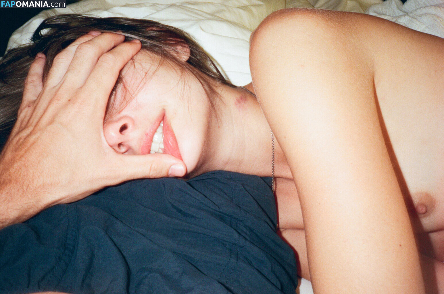 Willa Holland Nu Foto vazada #24