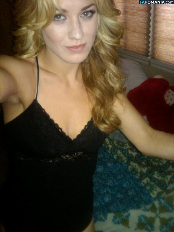 Yvonne Strahovski Nu Foto vazada #30