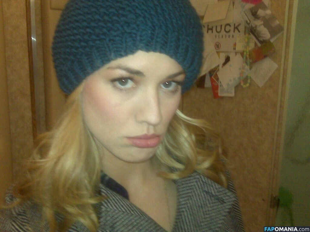 Yvonne Strahovski Nu Foto vazada #58