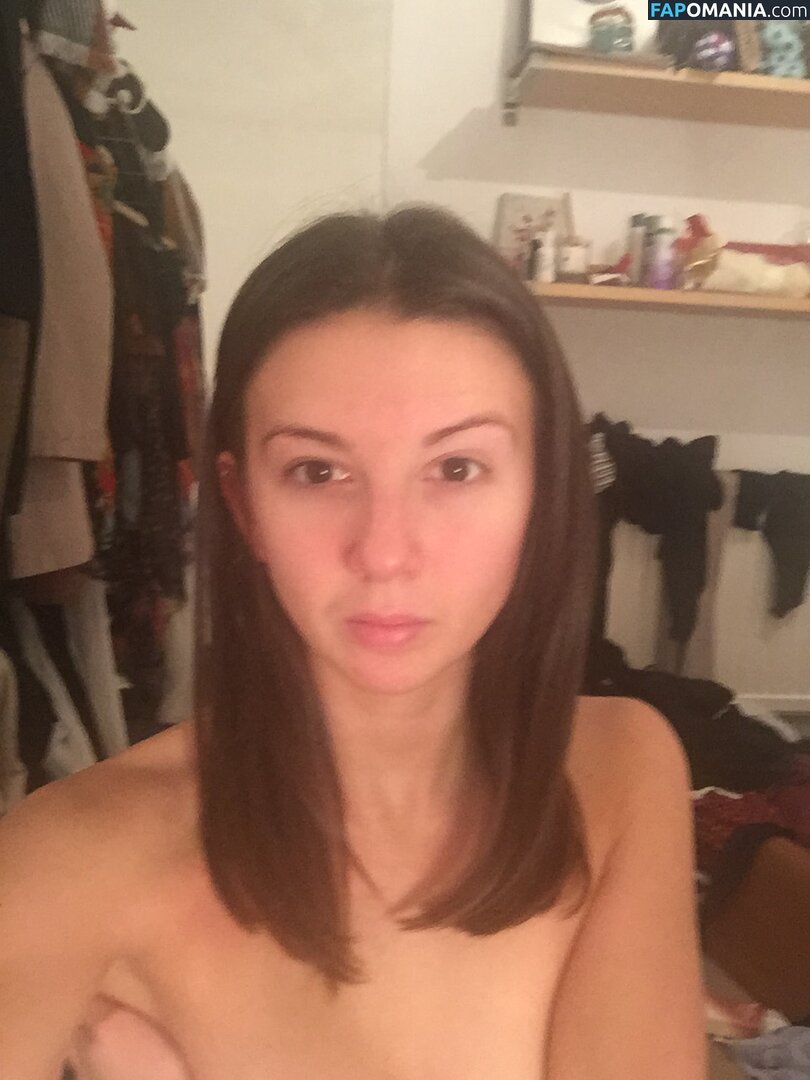Zizi Strallen Nu Foto vazada #6