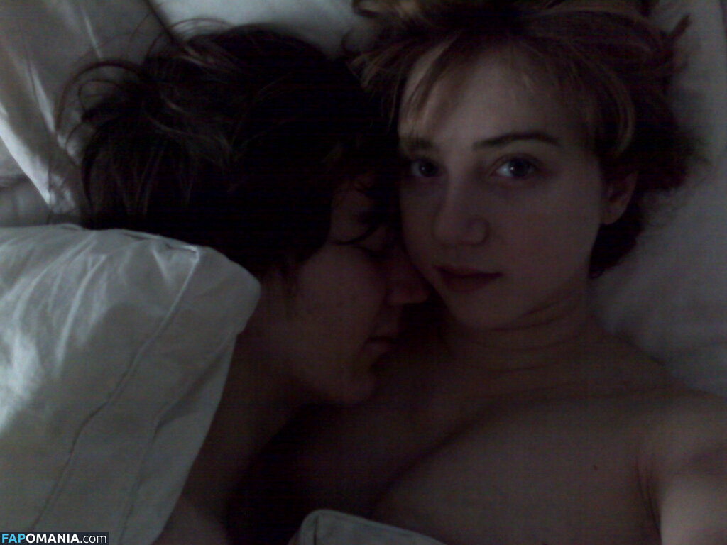 Zoe Kazan Nu Foto vazada #5
