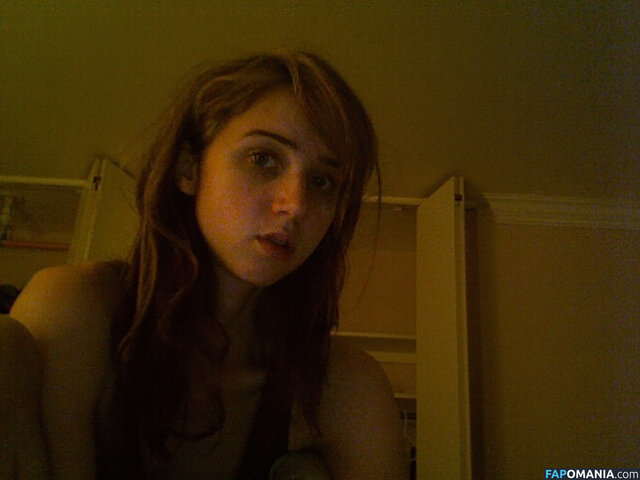Zoe Kazan Nu Foto vazada #33
