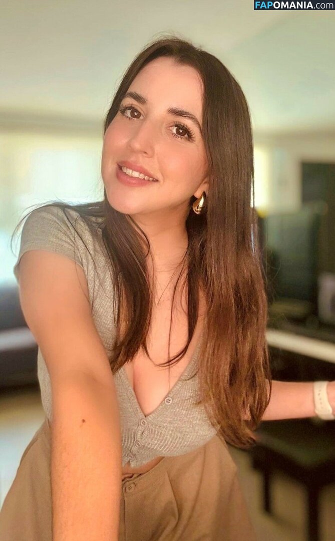 Aareni ASMR / Angelica RA / Angélica RA / aaareni / aareni / areniasmr / kikxoxo Nu OnlyFans  Foto vazada #1