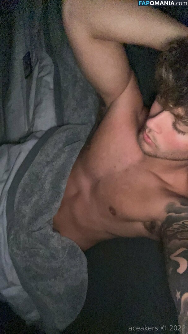 aceakers Nu OnlyFans  Foto vazada #2