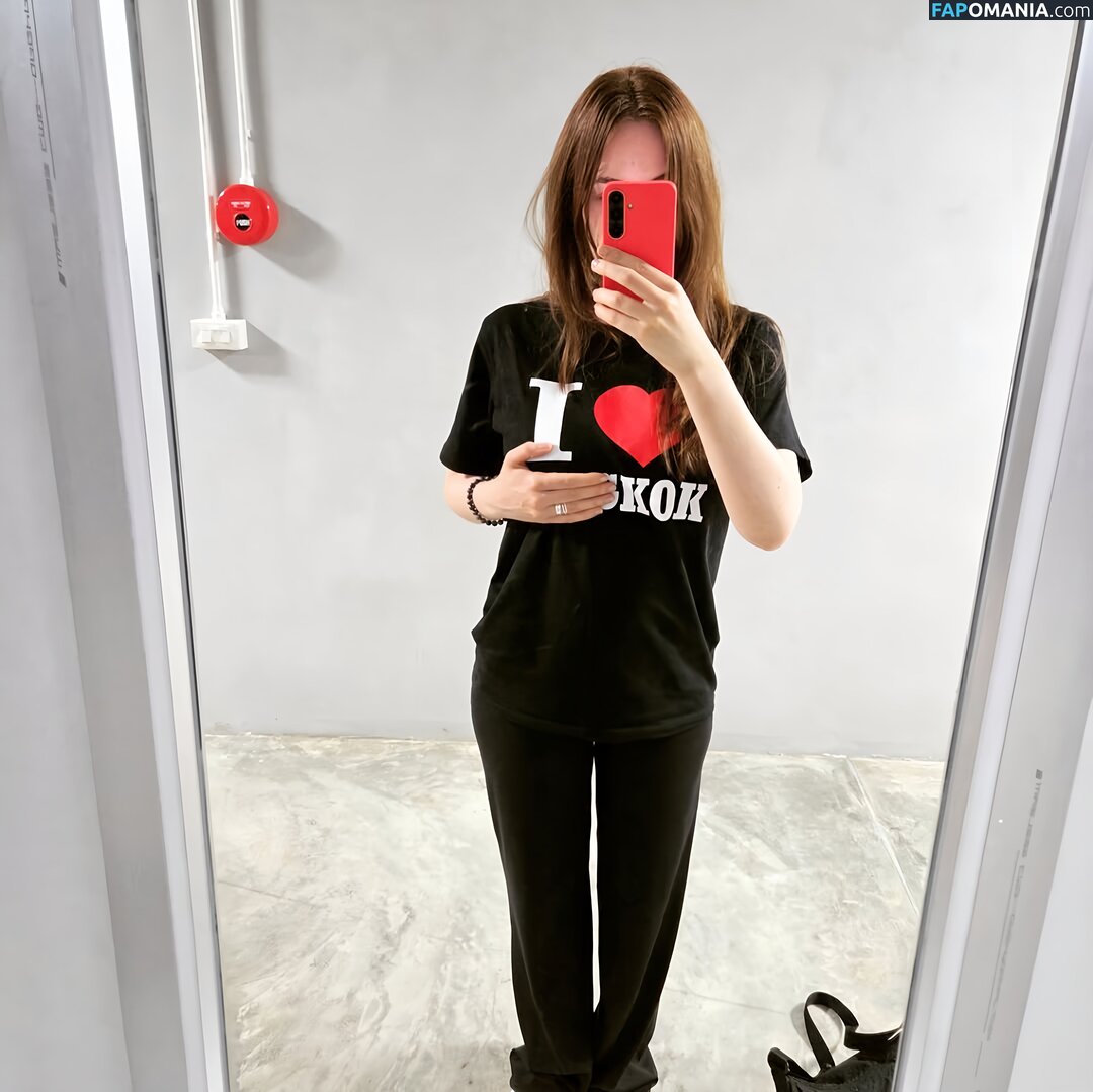 actuallyalisa / https: Nu OnlyFans  Foto vazada #6