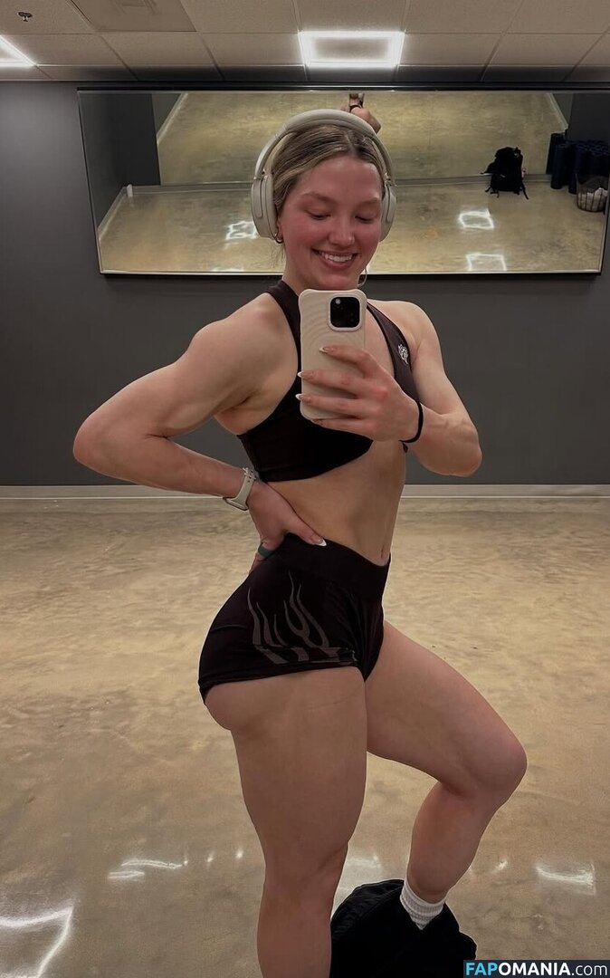 Addison Shields / addisonbrinley Nu OnlyFans  Foto vazada #3