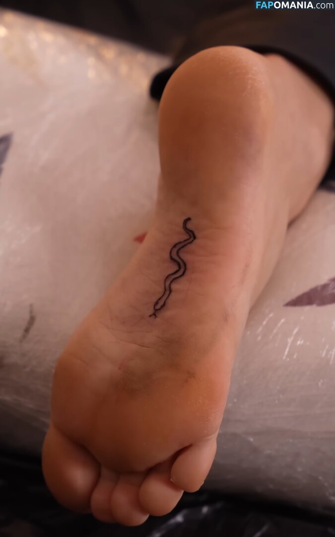 Adeline Chetail Nu OnlyFans  Foto vazada #4